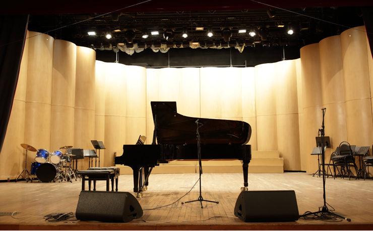 コンサート舞台設営